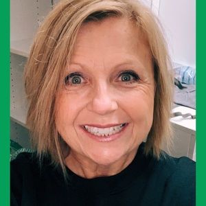 Meet your Posher, Debbi